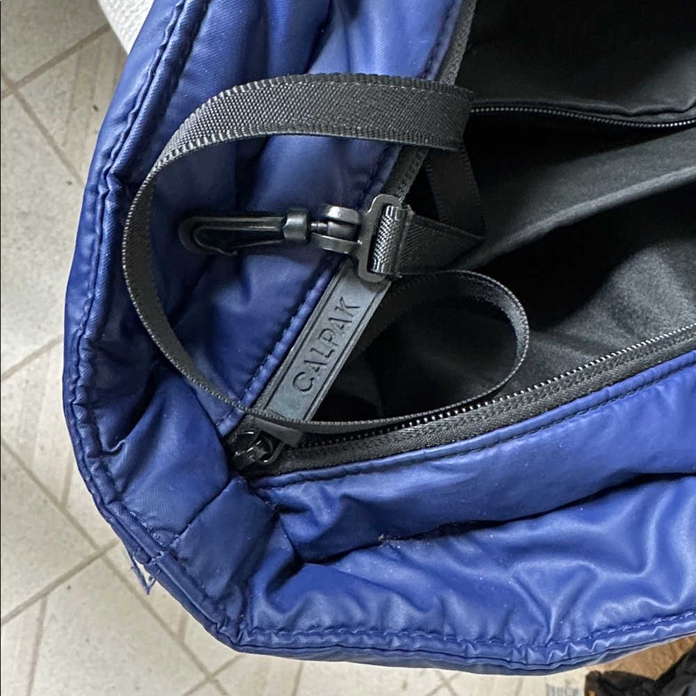 Calpak Luka Expandable Laptop Tote - Picture 11 of 16